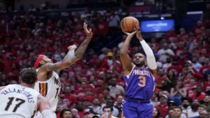 In front of the Pelicans, Chris Paul is the ruler after all