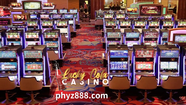 Sa pagsasalita tungkol sa pinakasikat na laro sa mundo, bukod sa baccarat, ito dapat ang slot machine!