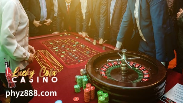 Ang online roulette ay nag-aalok ng parehong uri ng kaguluhan na iyong inaasahan kapag naglalaro sa isang casino nang walang anumang abala sa aktwal na pagpunta sa casino.